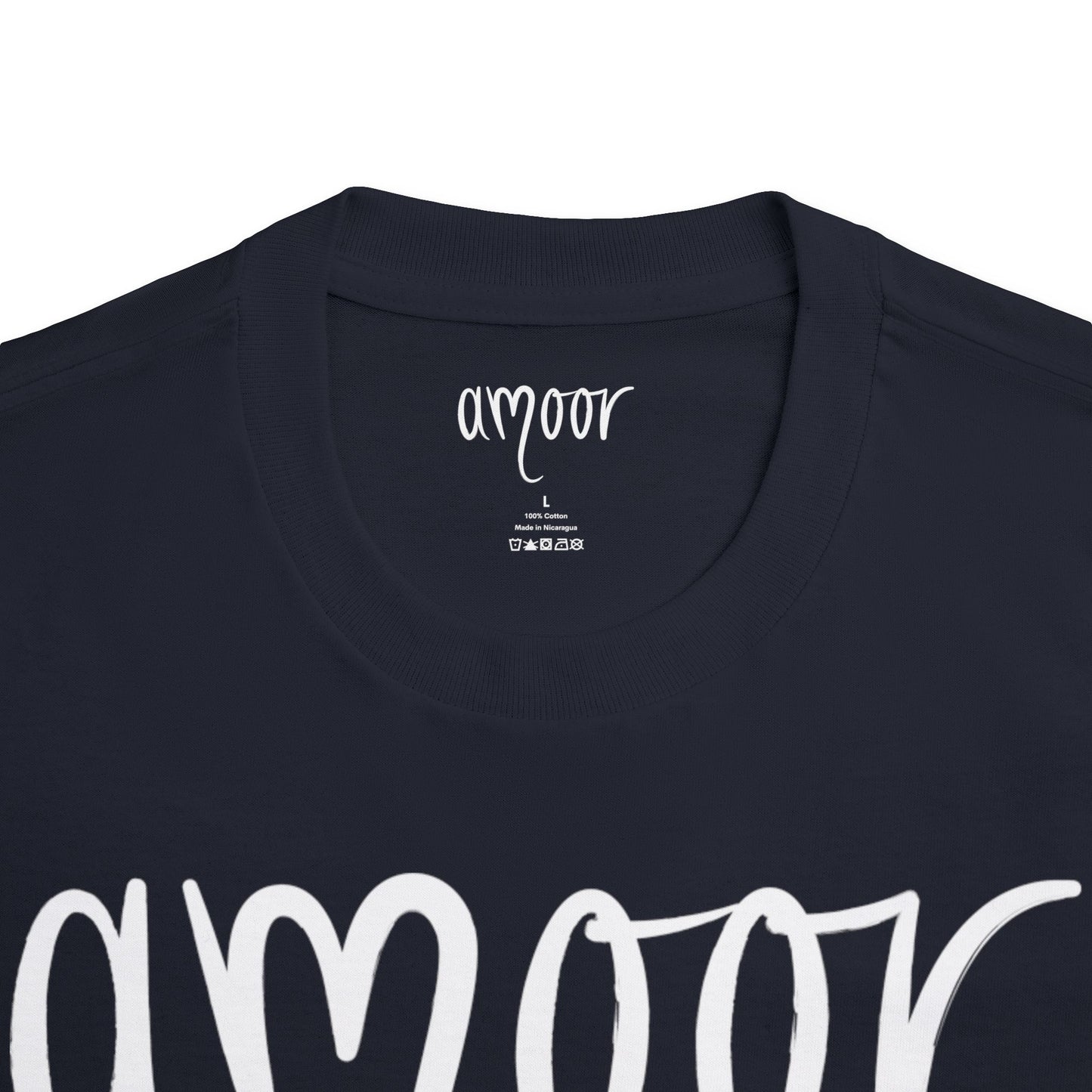 Maglietta classica unisex con design “Big logo Amoor” - Comodo abbigliamento casual per gli amanti dell'arte